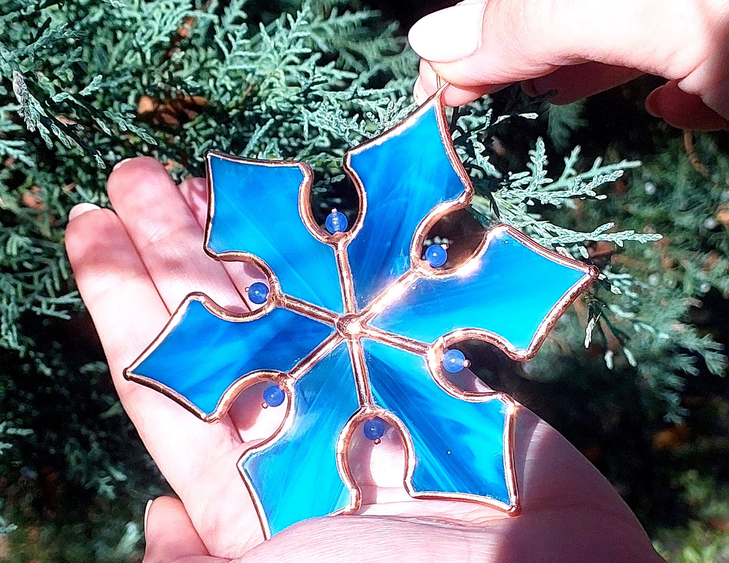 Stained Glass Snowflake Ornament – Christmas Window Hanging Suncatchers – Handmade Holiday Decor – Winter Gift – Frosted Glass Decoration
