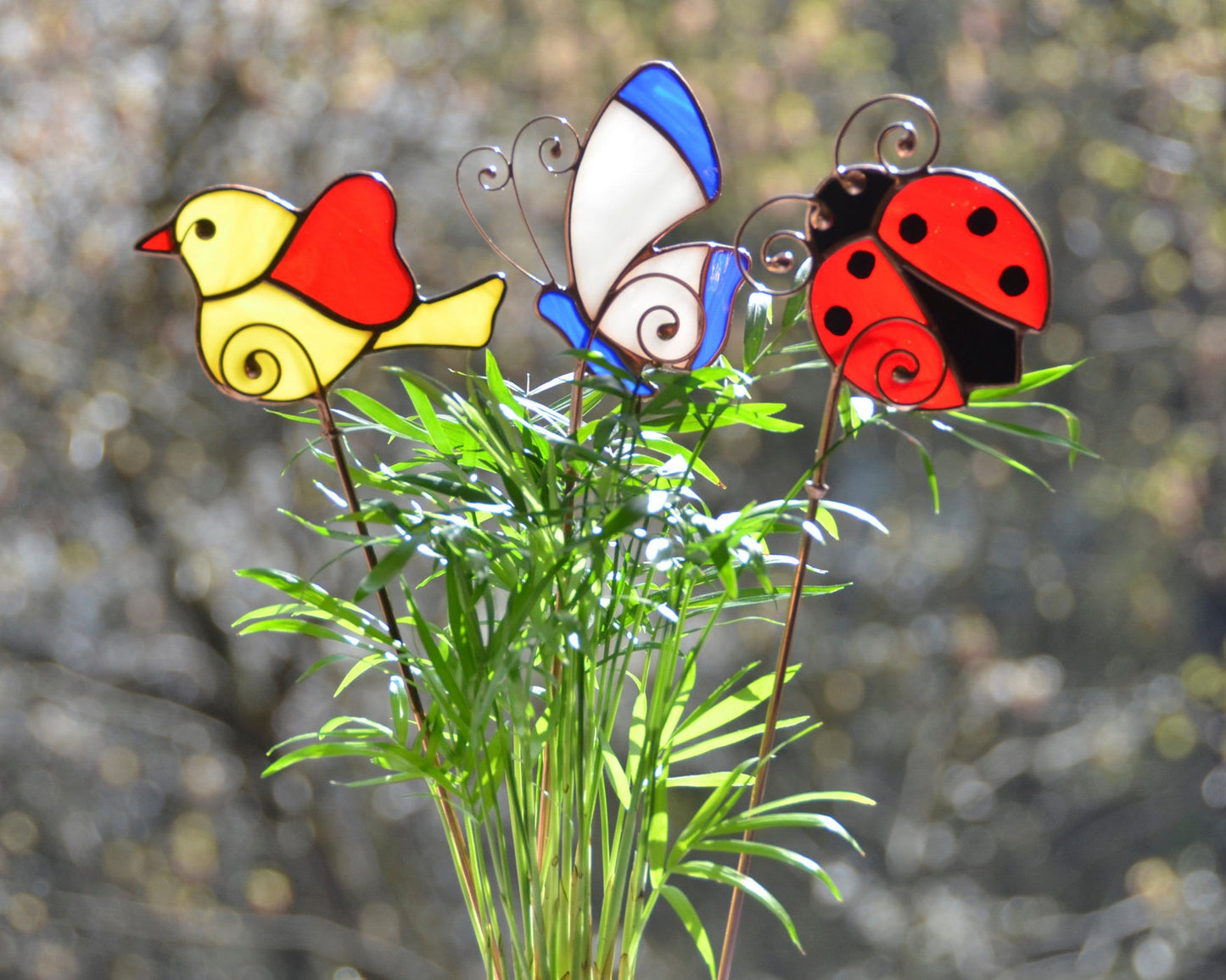 Ladybug stake garden decor, stained glass plant stake, ladybug pot ornament, ladybug suncatcher, pot decoration, Tiffany glass art