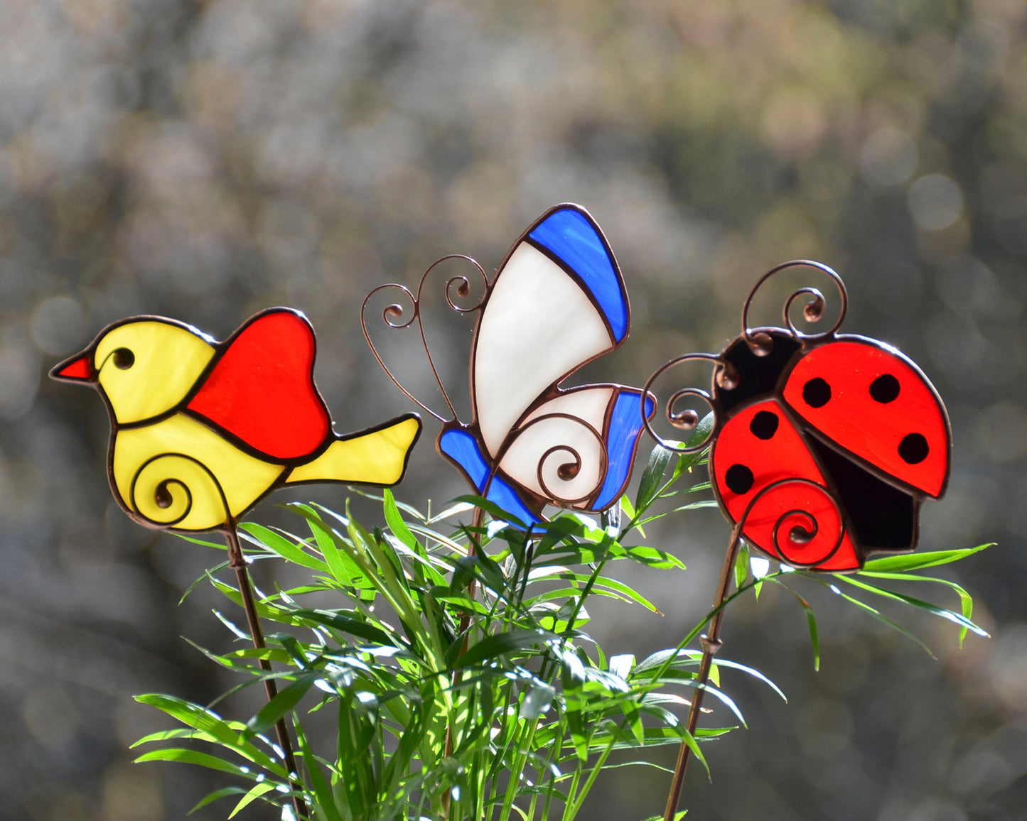 Ladybug stake garden decor, stained glass plant stake, ladybug pot ornament, ladybug suncatcher, pot decoration, Tiffany glass art